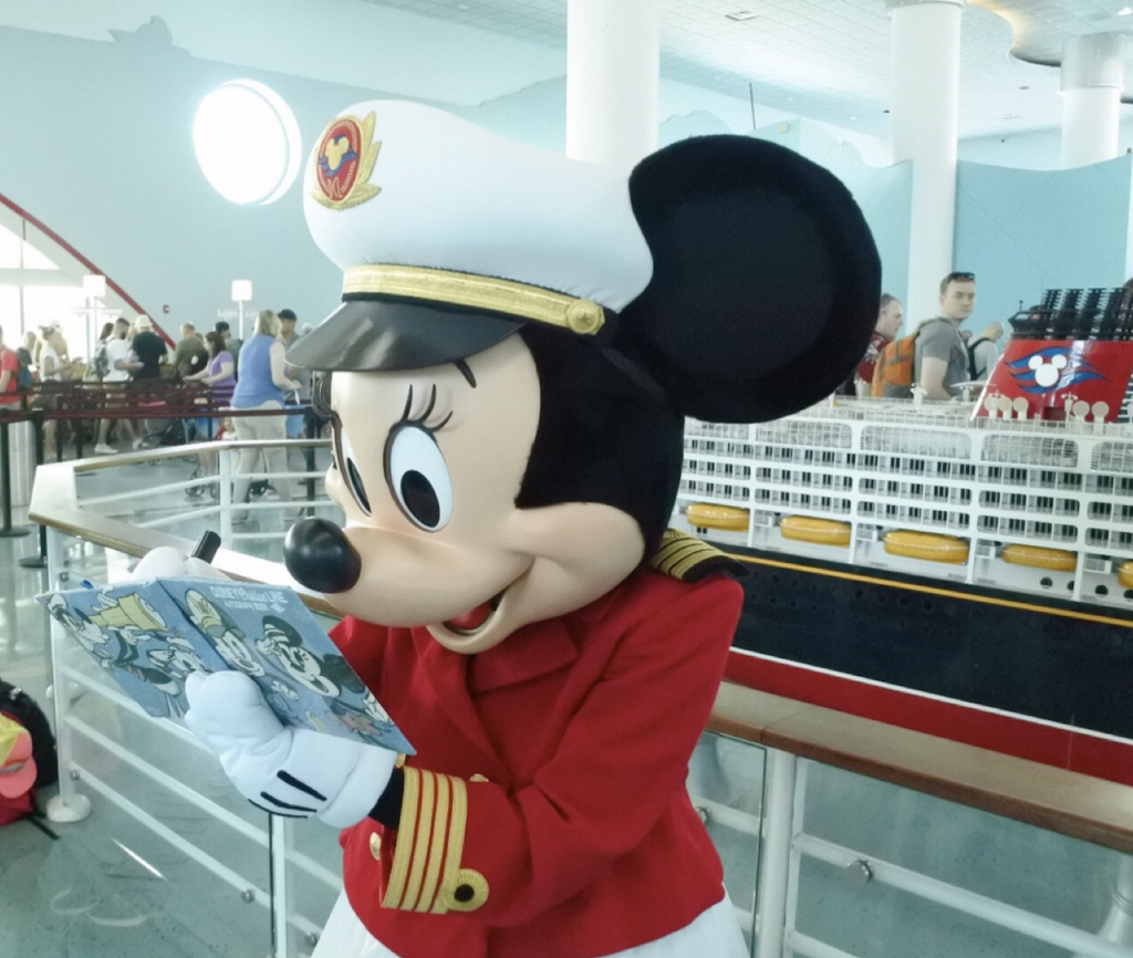 Dcl Wdw Wdwから空港経由でポートカナベラルへ 共働きくま夫婦のブログ